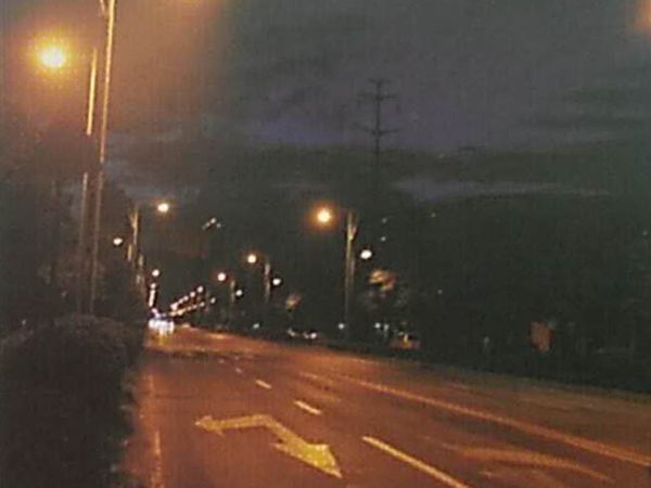 安陽(yáng)市燈塔路400W高壓鈉燈照明實(shí)景